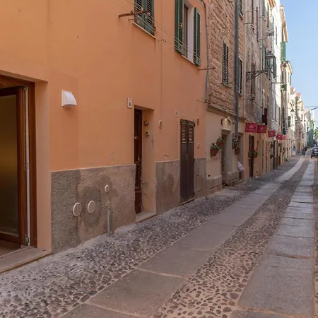La Casetta In Centro * ألغيرو
